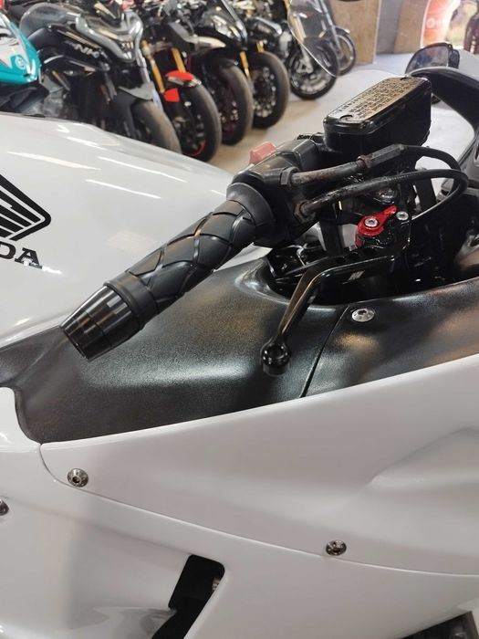 Honda cbr 1100xx