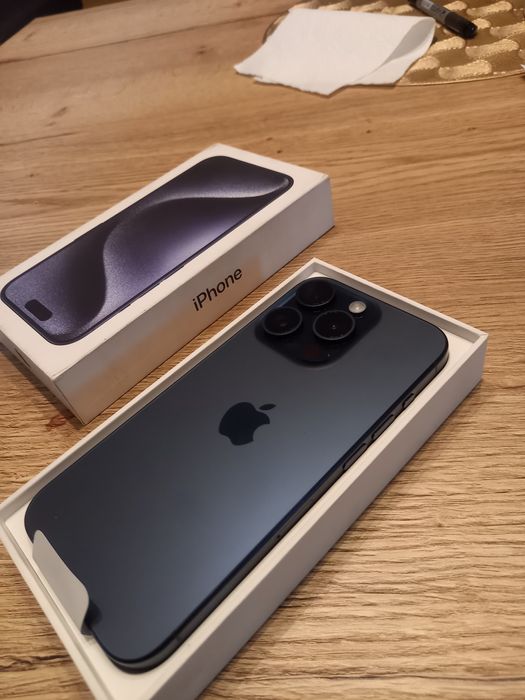 Iphone 15 pro 128gb blue titanium