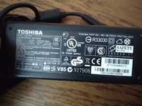 Oryginalne ładowarka zasilacz do laptopa Toshiba PA3715U-1ACA