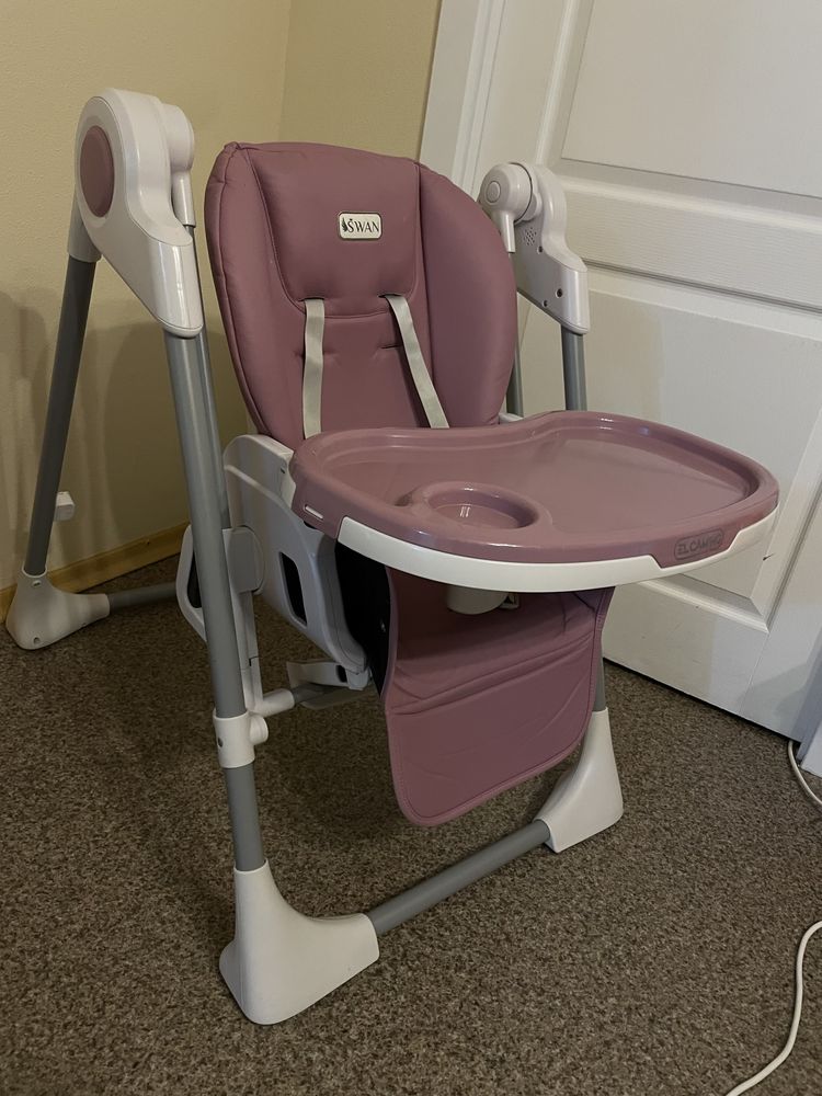 Детский стульчик для кормления El Camino Swan розовый