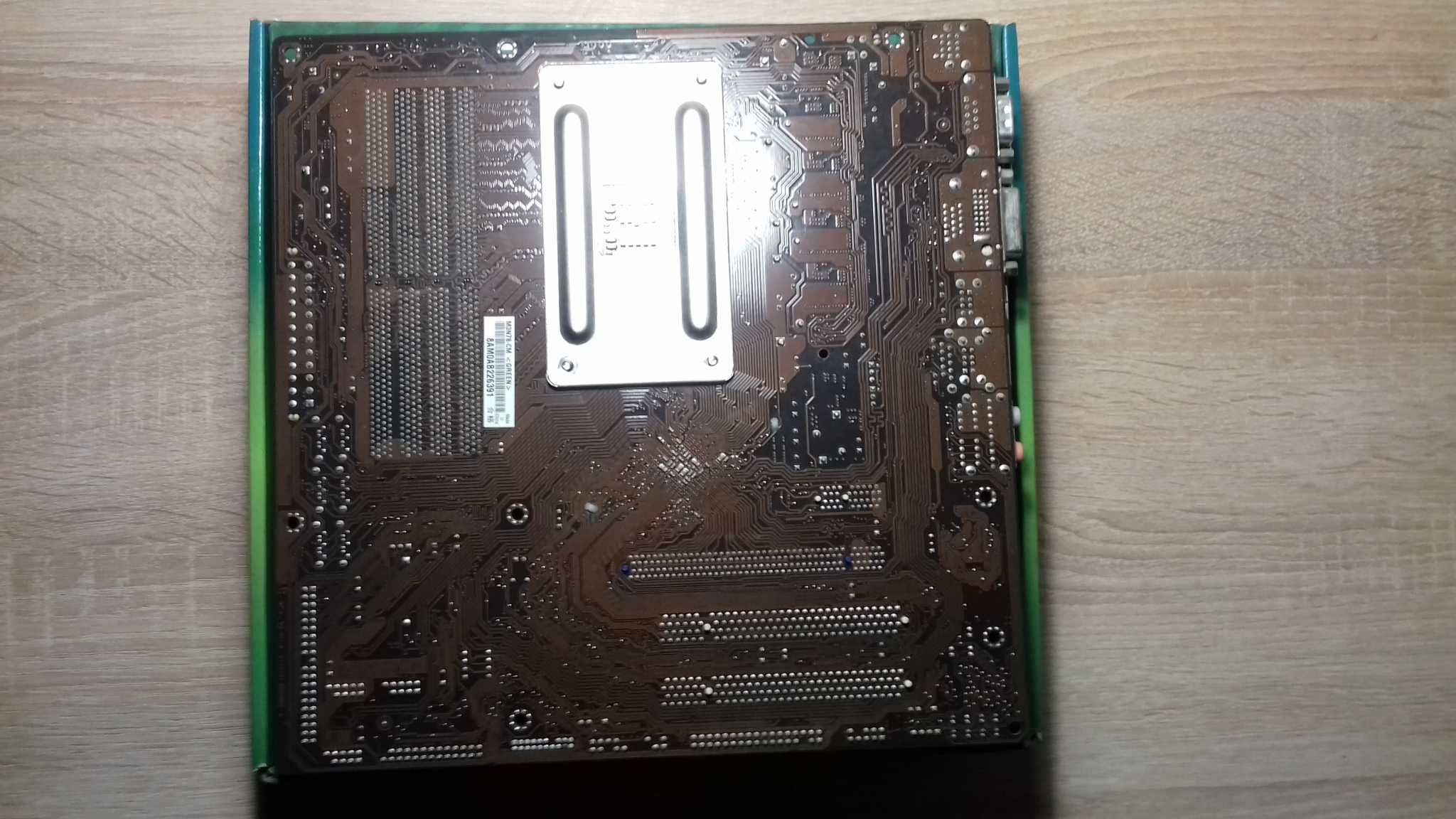 Материнские платы Asus M3N78-CM и P5G-XM.
