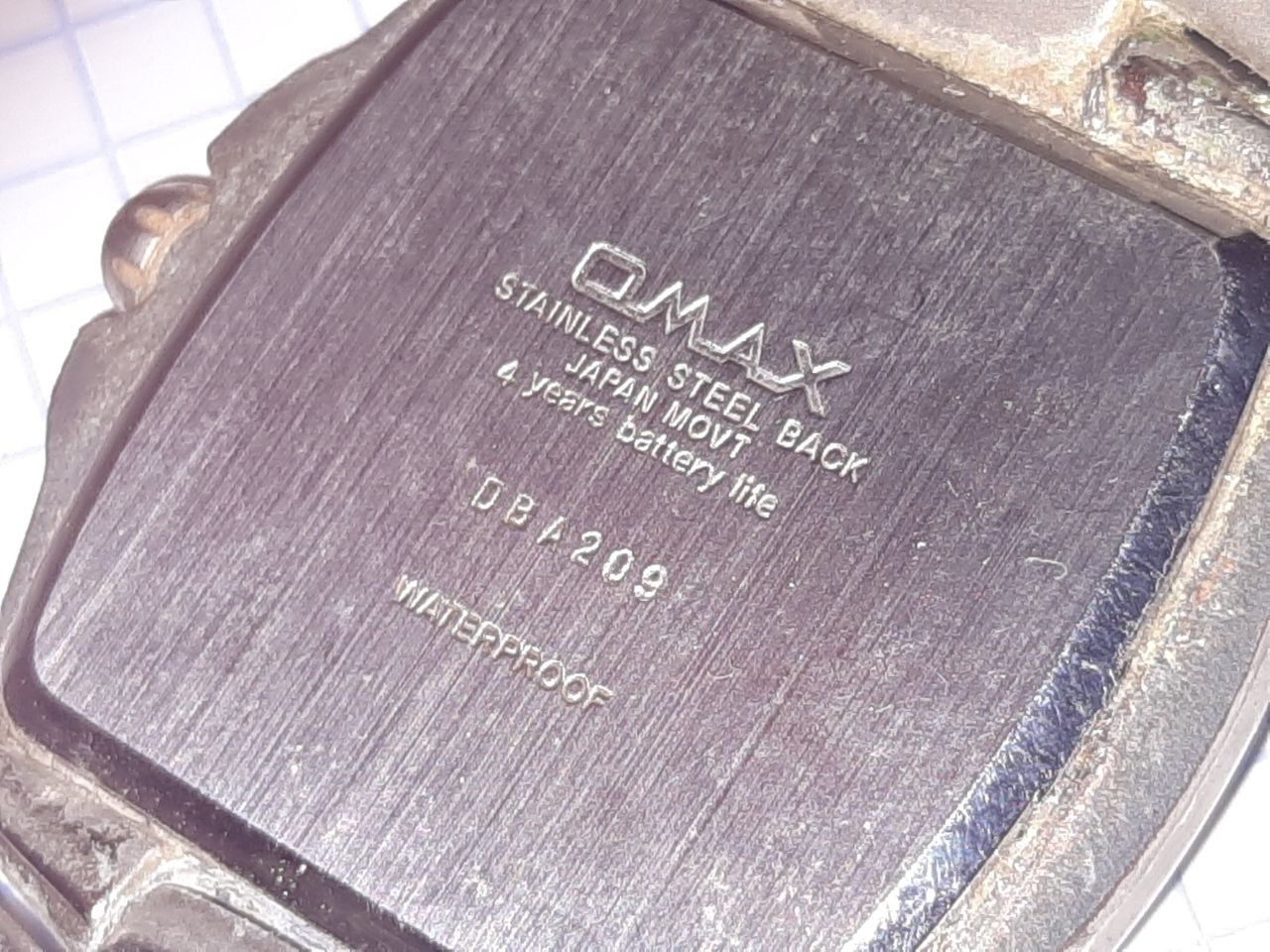 Часы электронные Omax