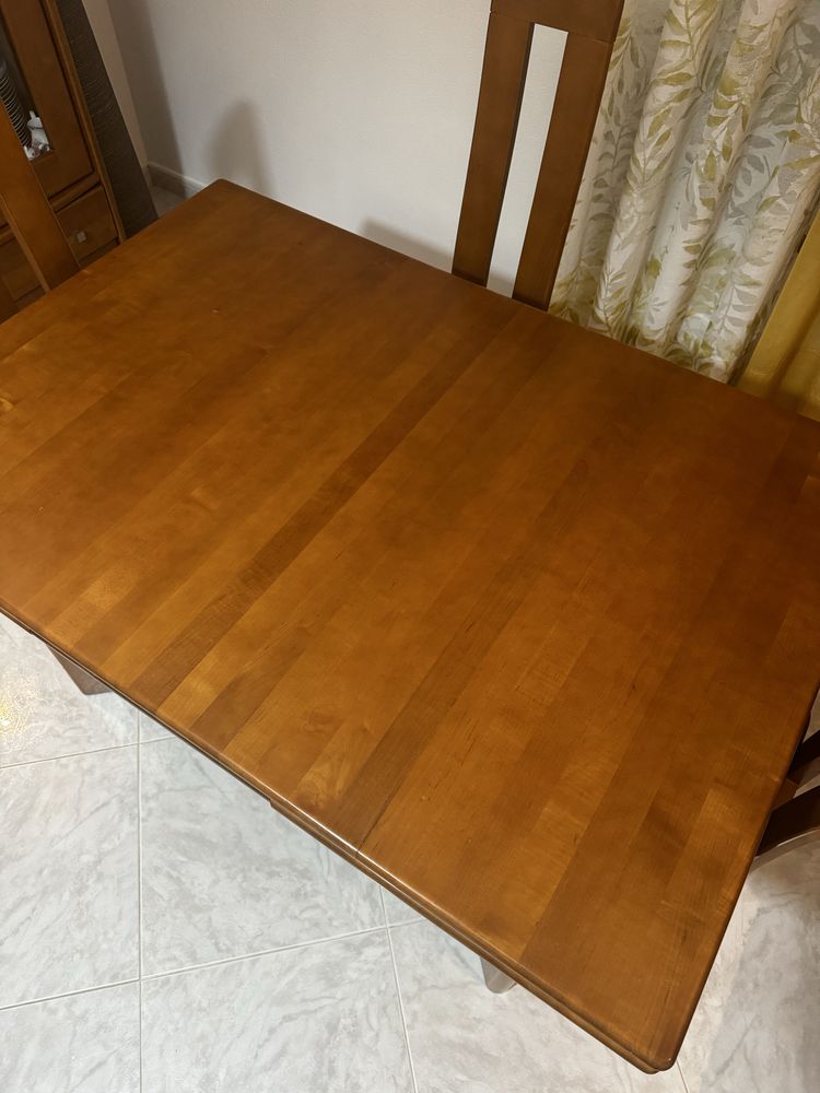 Mesa de Jantar Extensivel de Madeira