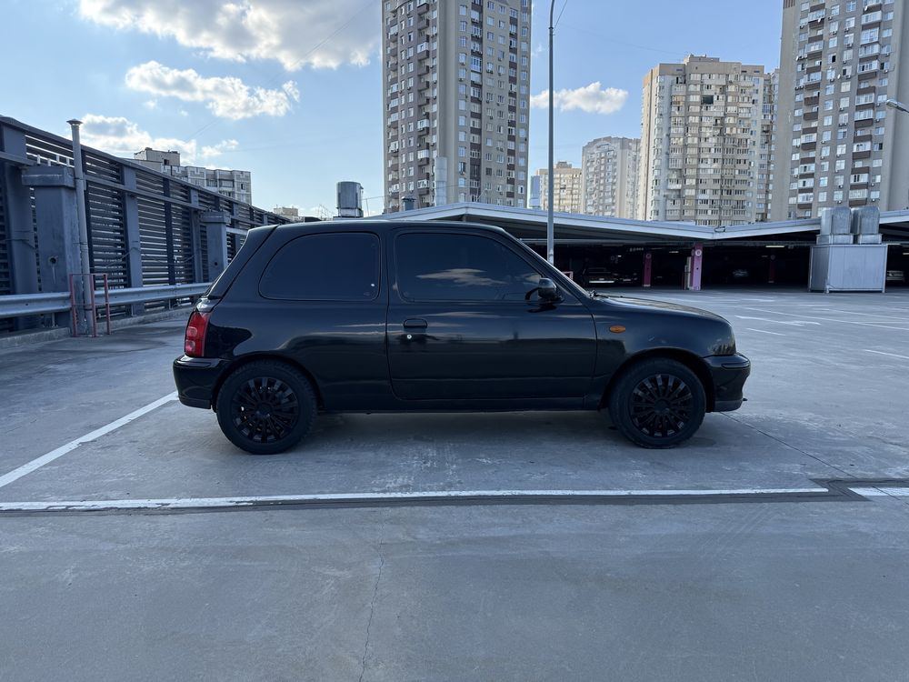 Nissan Micra K11 2001