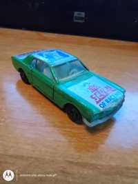 Matchbox/yatming ford mustang