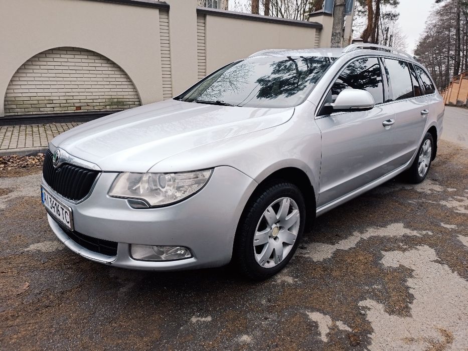 SKODA SUPERB 1.8 бенз 2010 рік