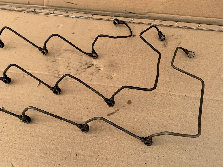 Трубка магістраль обратки 2.5 3.1 D Jeep Grand Cherokee Dodje Ram vam