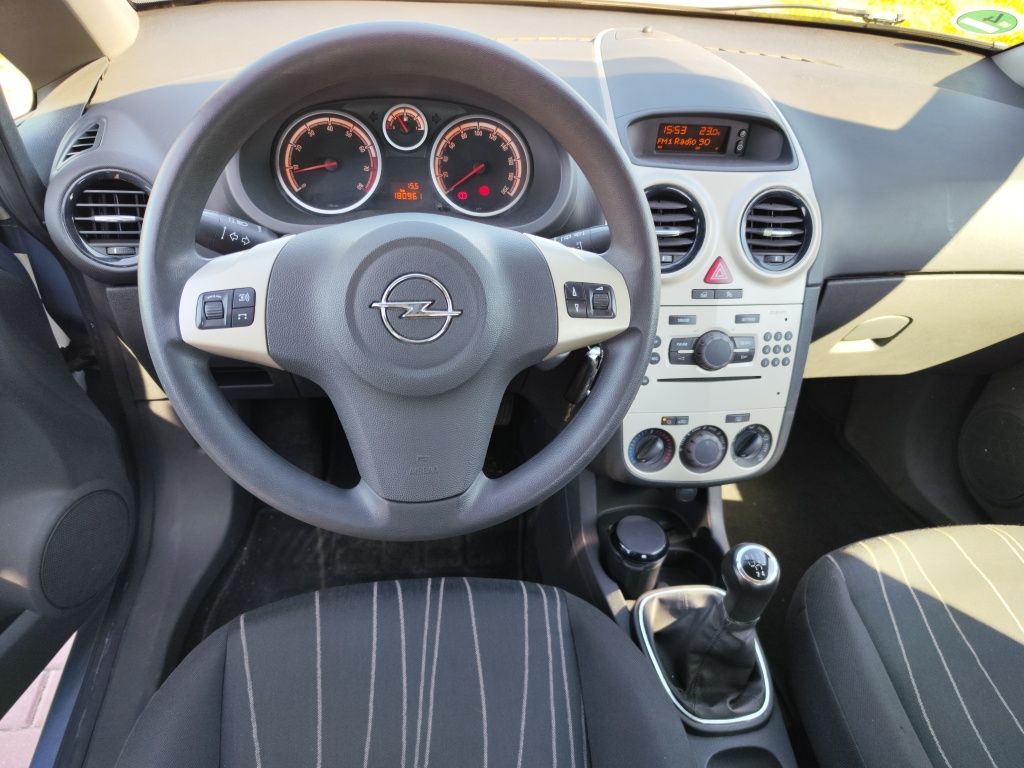 Opel Corsa D benzyna 1.2 Klimatyzacja