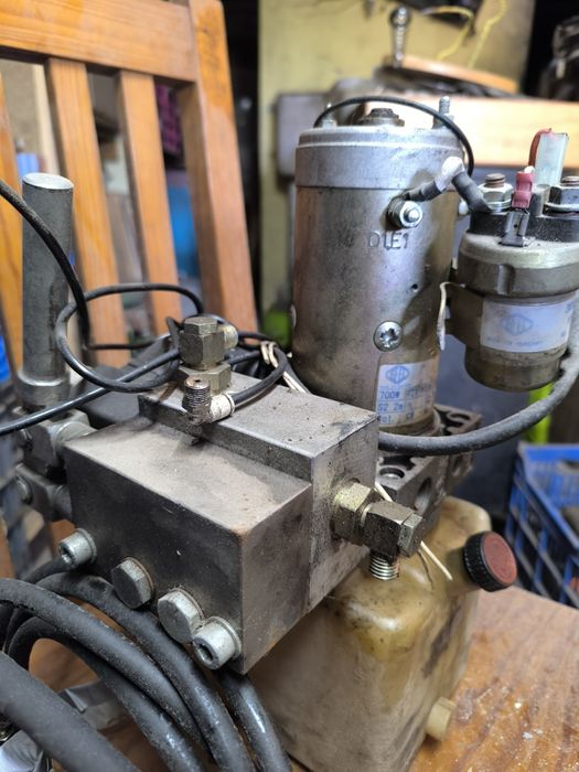 Grupo hidráulico 12 volts