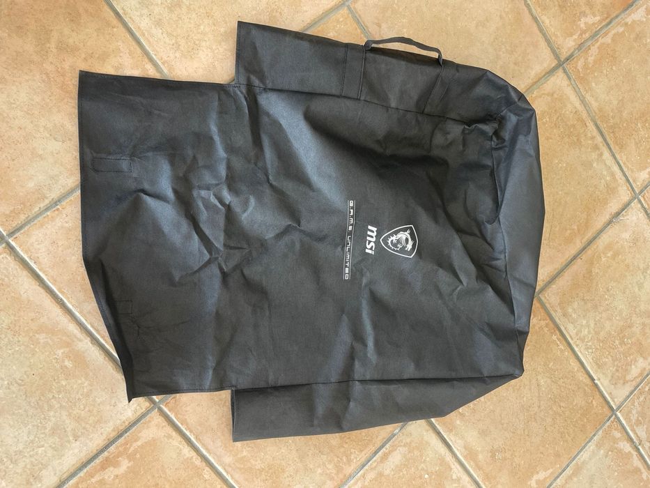 PC gaming MSI c/ caixa, factura e sacos originais