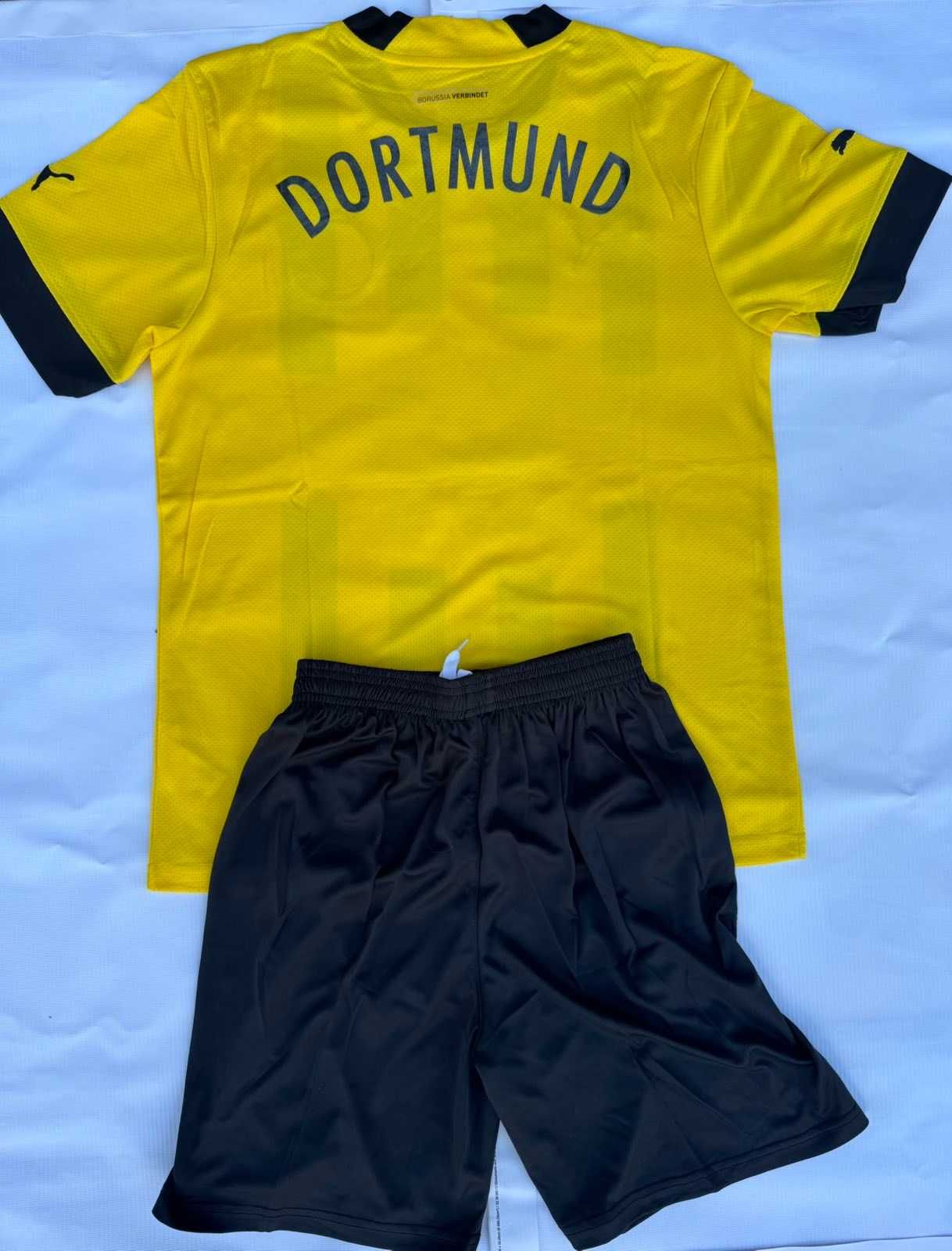 Футбольна форма Borussia Dortmund жовто-чорна оригінал  ціна знижена