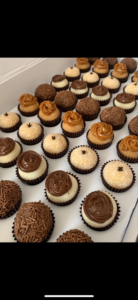 Brigadeiros diversos