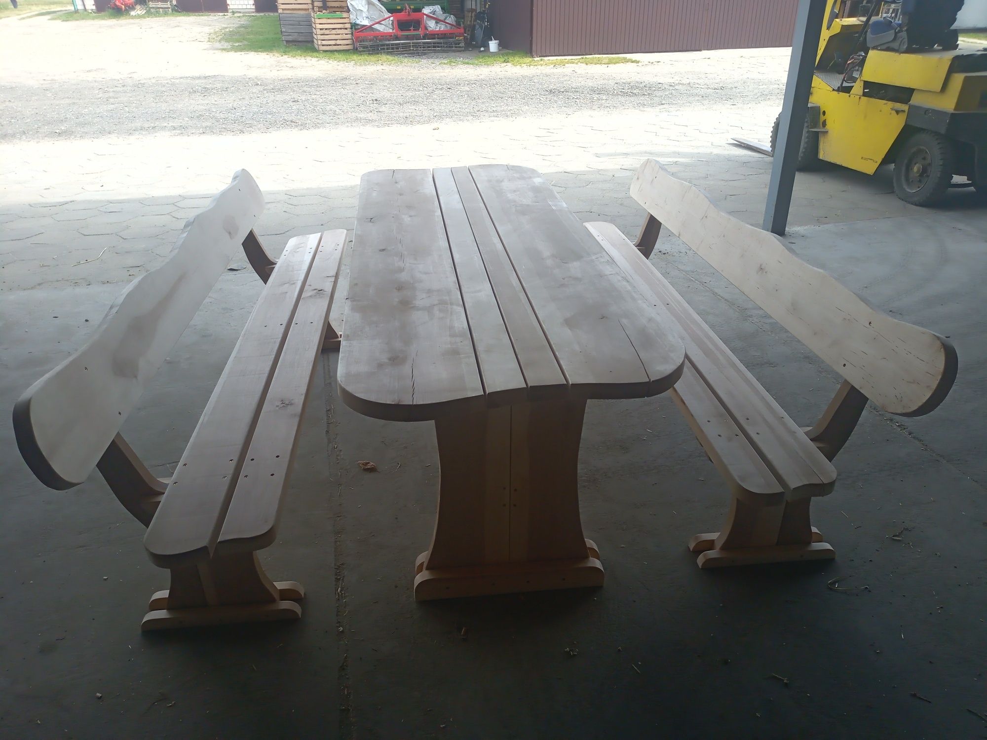 Stół ogrodowy ławki