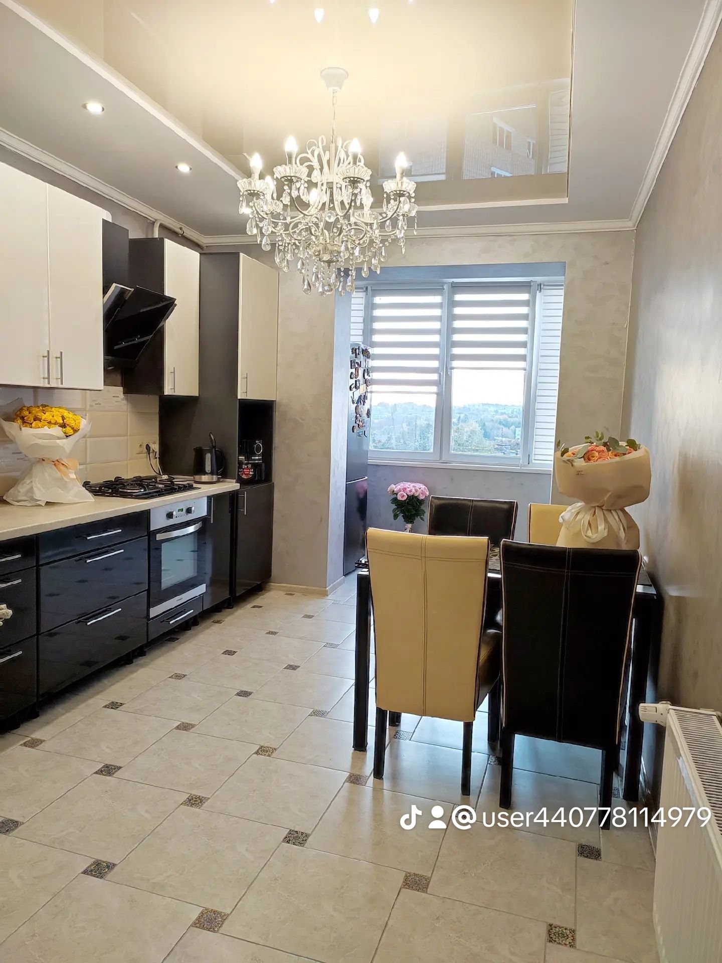 Новобудова в центрі міста з газовим автономним опаленням - 53,6 м.кв.