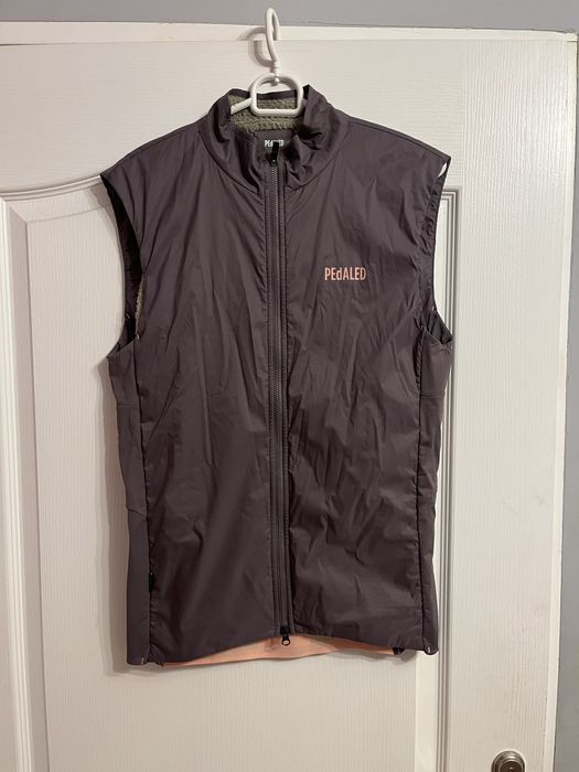 kamizelka rowerowa PEdALED z Polartec Alpha fioletowa