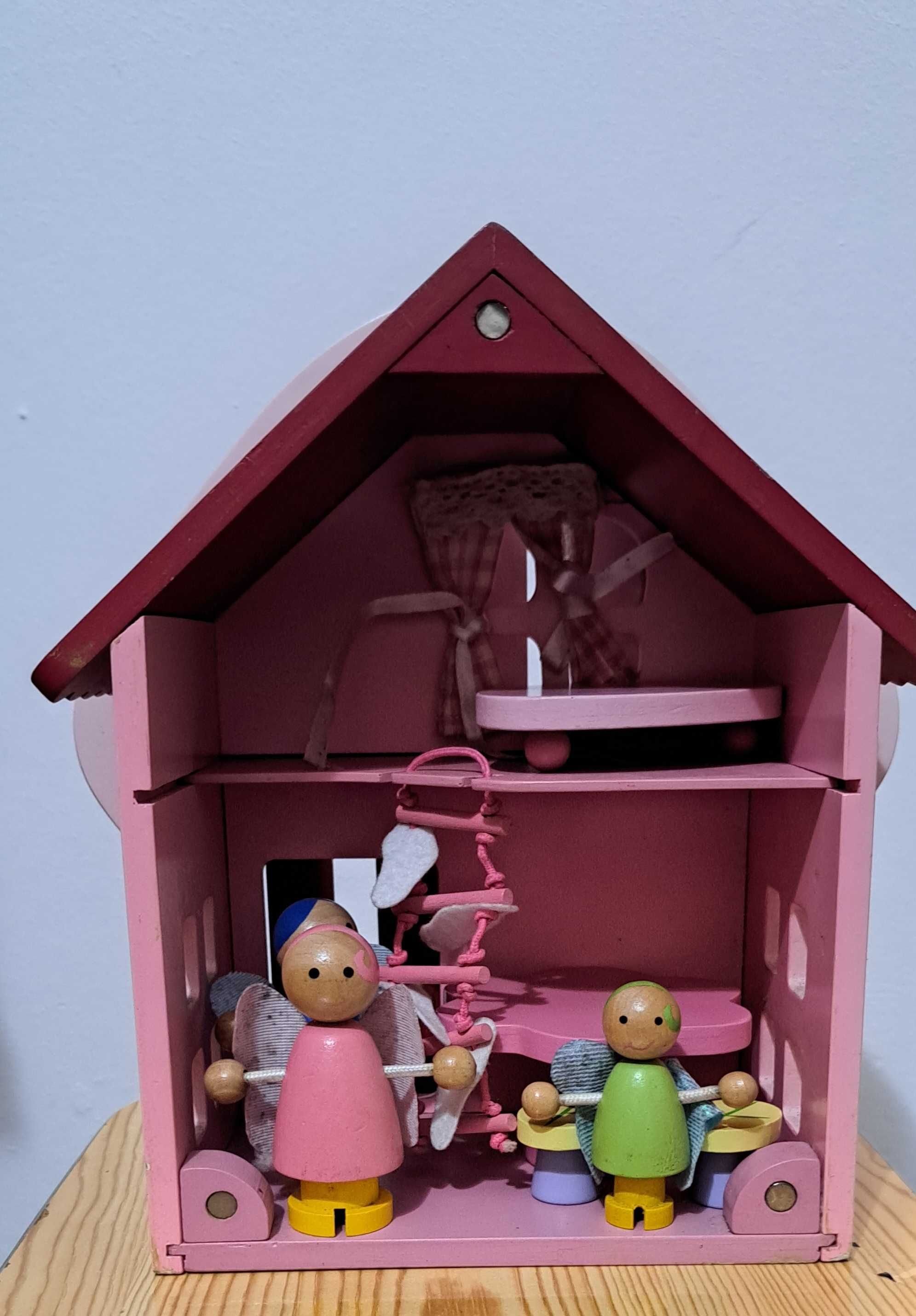 Casinha de Brincar em madeira