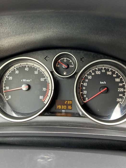 Opel Zefira 1.8 газ/бензин