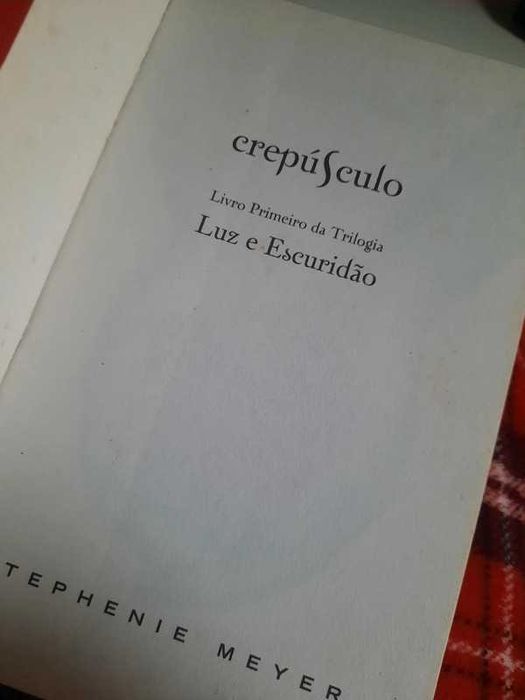 Livro Da Saga Twilight de Stephenie Meyer