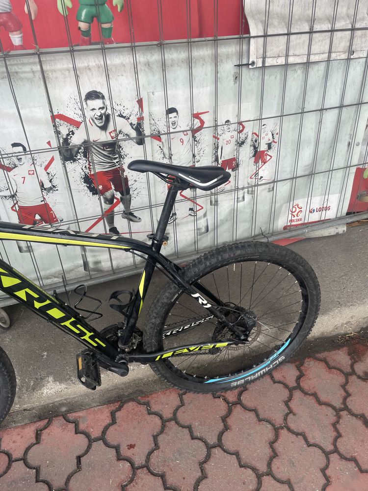 Rower mtb kross level r1