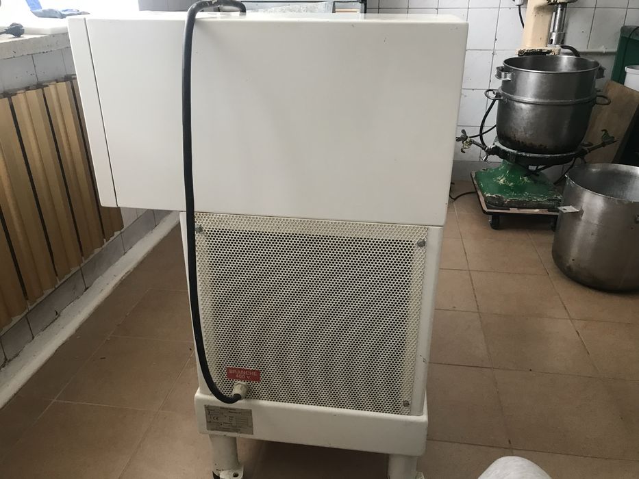 Miesiarka mieszałka do ciast