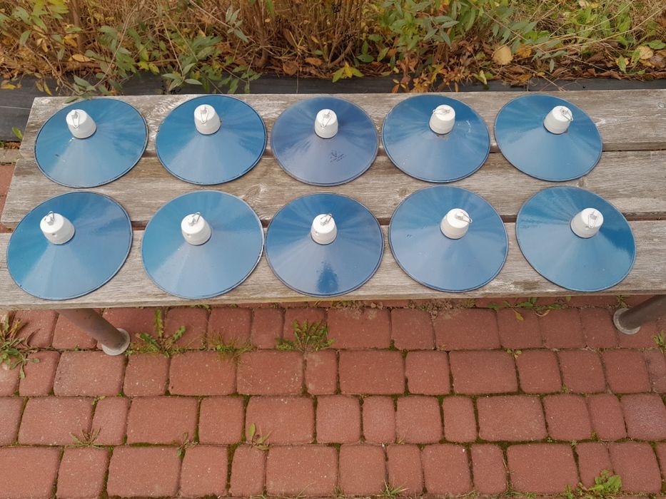 Stary klosz PRL, lampa emaliowana, 10 szt.
