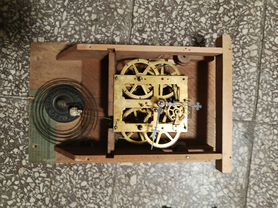Mechanizm zegara amerykańskiego Waterbury clock