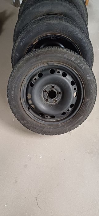 Opony zimowe 185/60 R15 + felgi stalowe 5x100