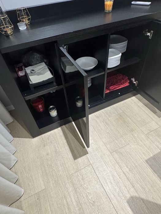 Movel de sala de jantar.