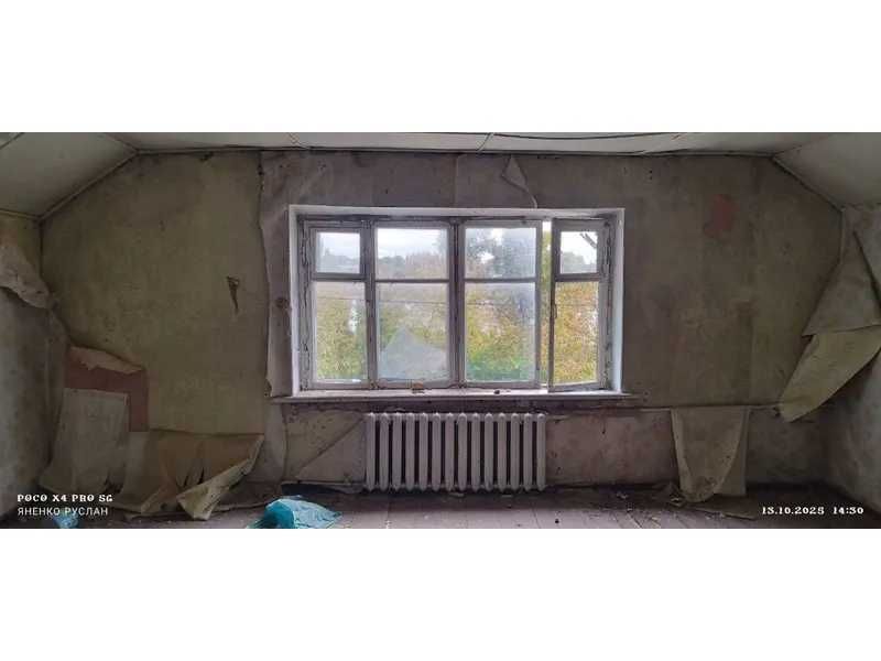 Адміністративна будівля, 977 кв. м, сел. Драбів, вул.Володимирська, 6