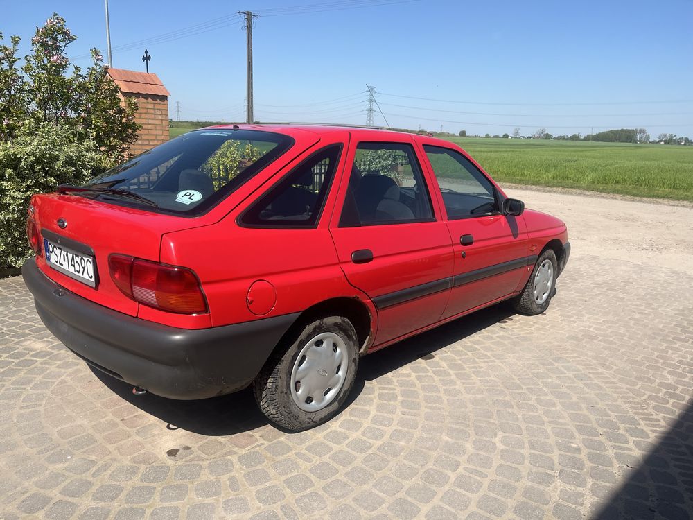 Ford escort 1.3 benzyna 1997rok Niski przebieg