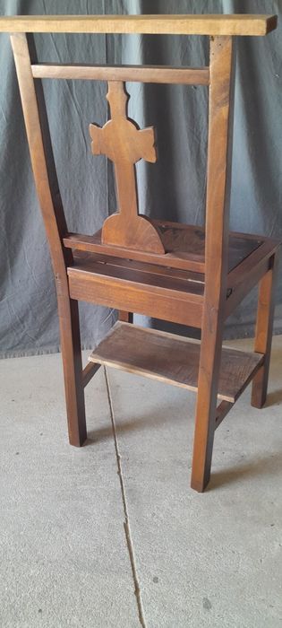 Genuflexorio / cadeira rezar ou  igreja