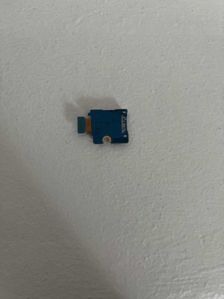 Kieszeń SIM Galaxy Z Fold 3