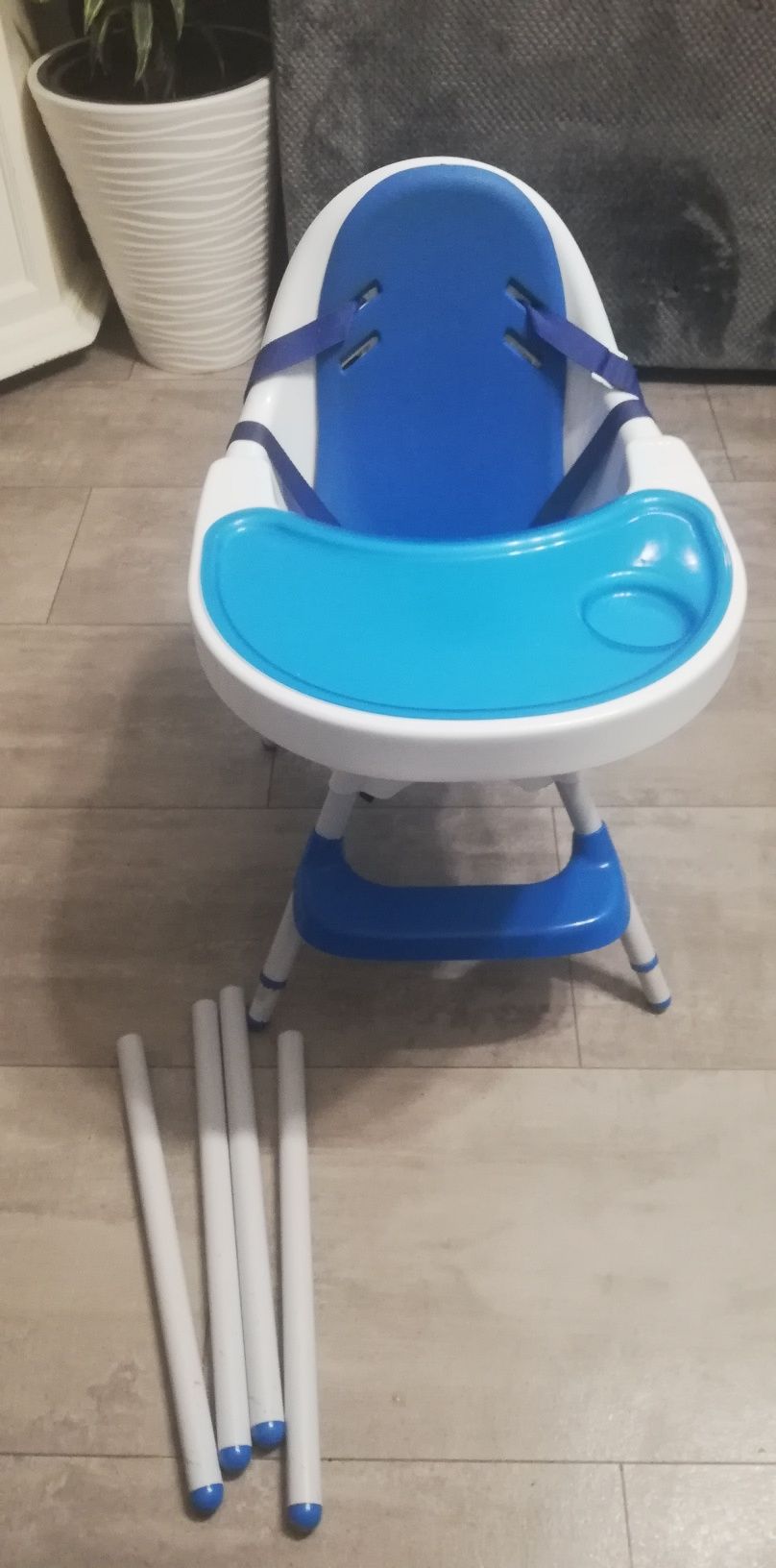 Krzesełko dziecięce, do karmienia