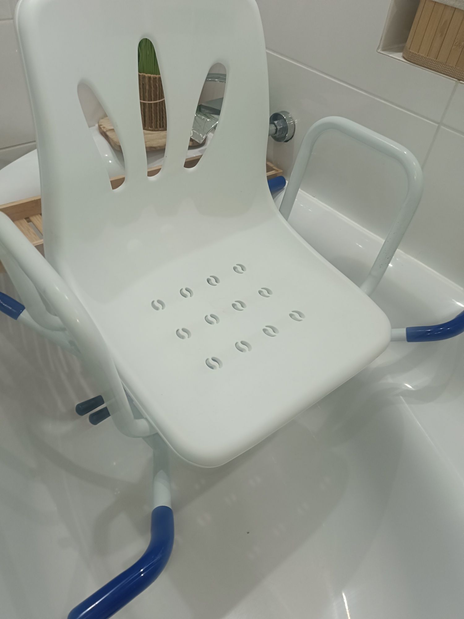 Ławeczka do wanny Mobiclinic Krzesło obrotowe