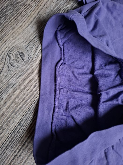 Bluzka dresowa z kapturem 140