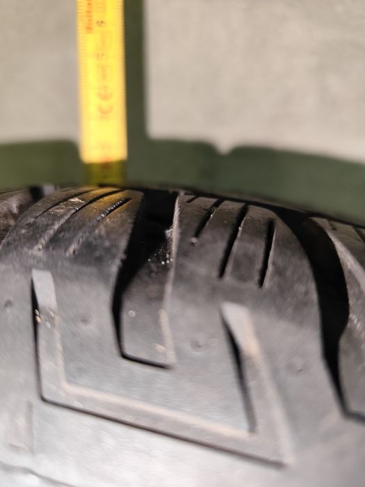 Alufelgi koła Audi A6 5x112 opony zimowe 215/60R16