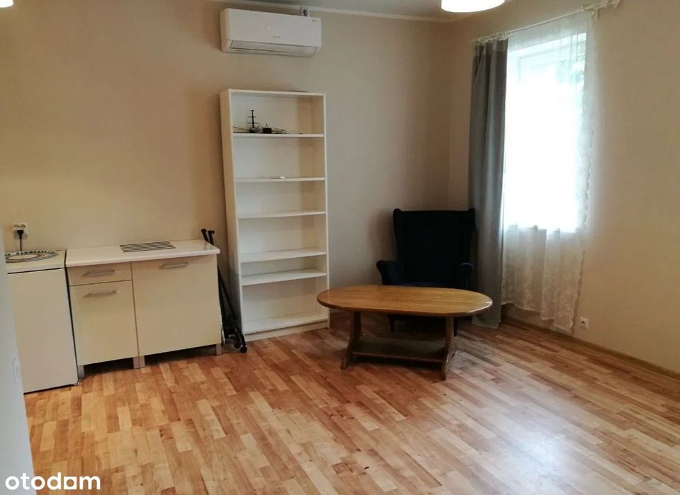 Kawalerka po remoncie z klimatyzacją i ogródkiem