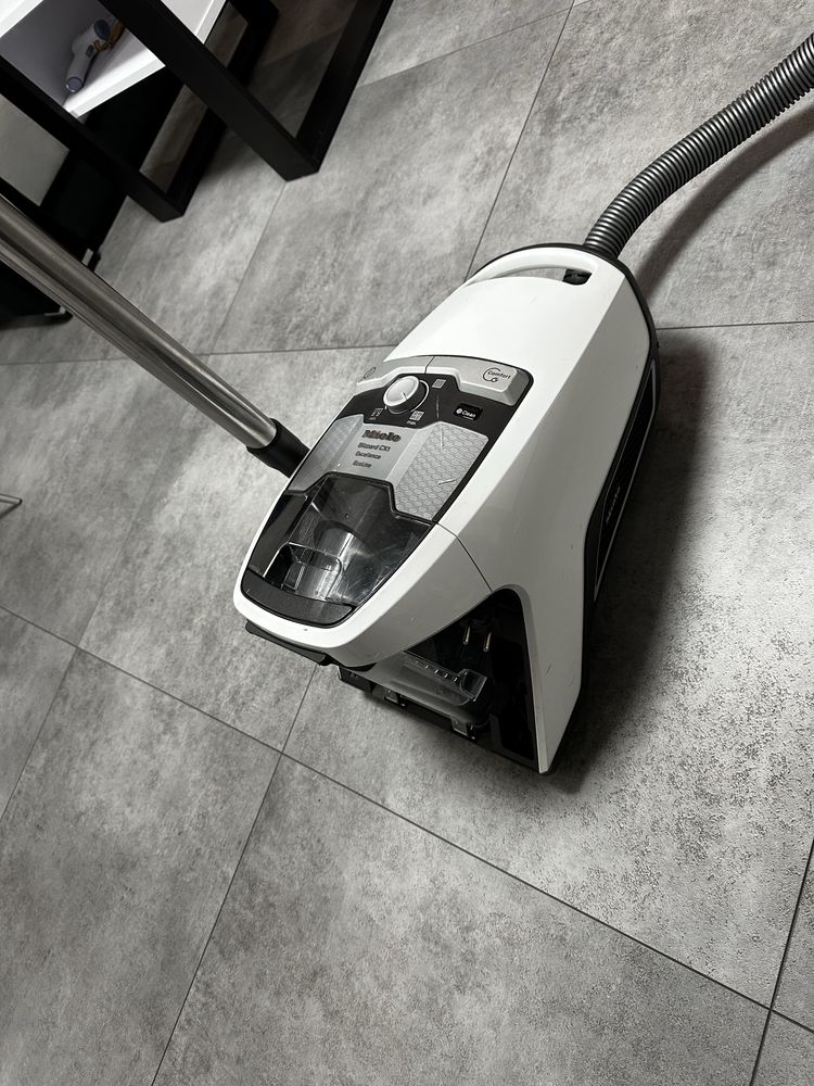 Odkurzacz bezworkowy Miele Blizzard CX1 Comfort PowerLine