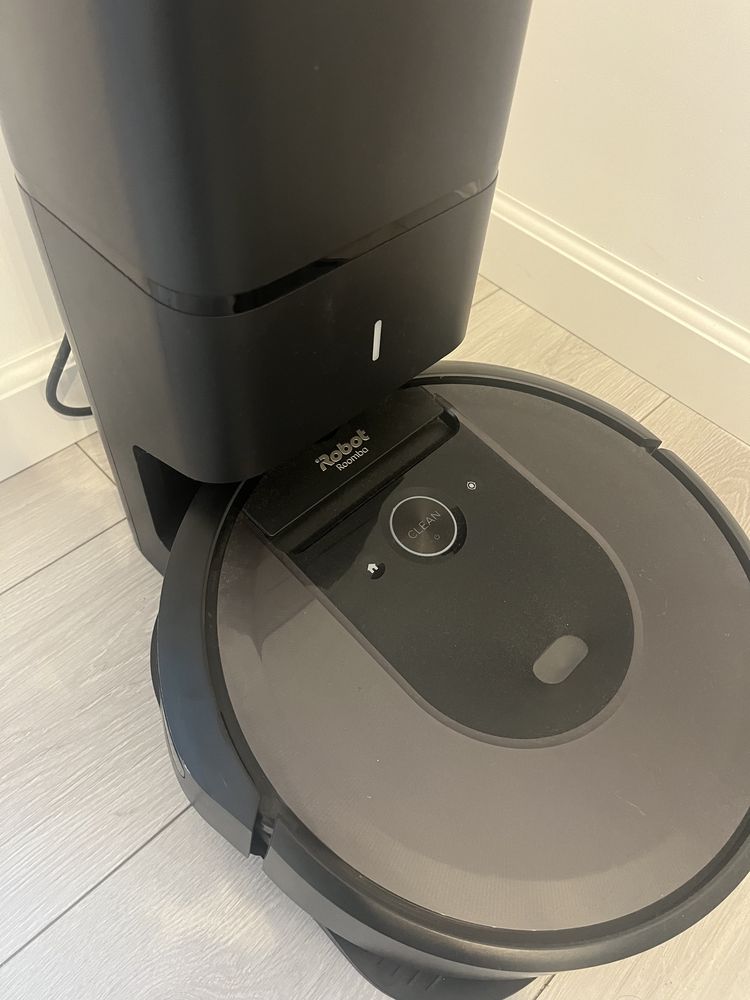 Sprzedam Roomba i7+