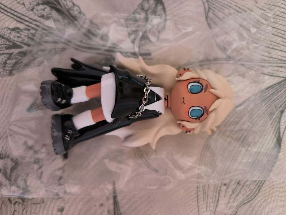 Figura Lil Peach Riot Loading Poppy Saint