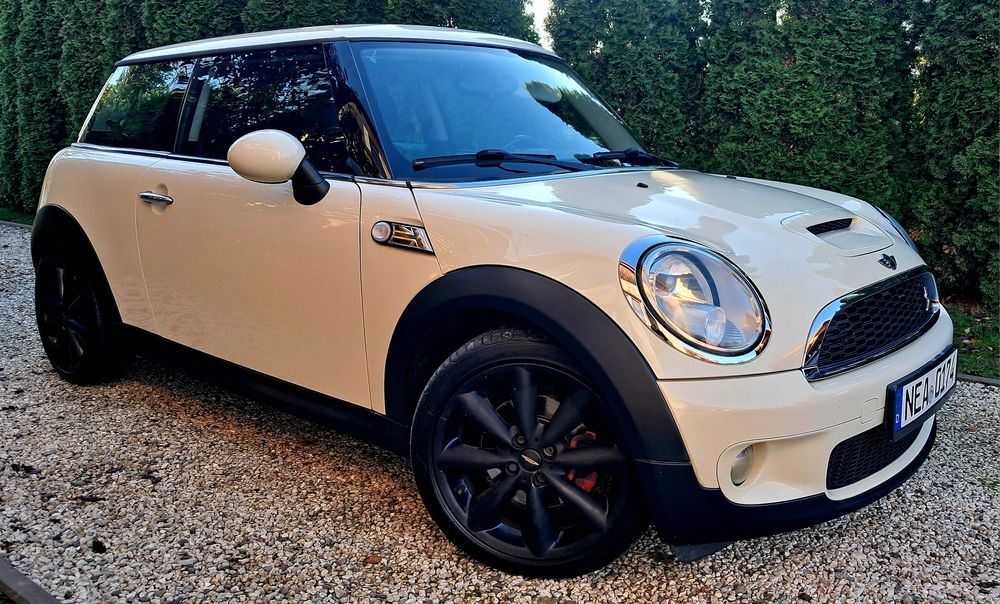 Mini Cooper pakiet "S" benzyna Alu 17 Niemcy