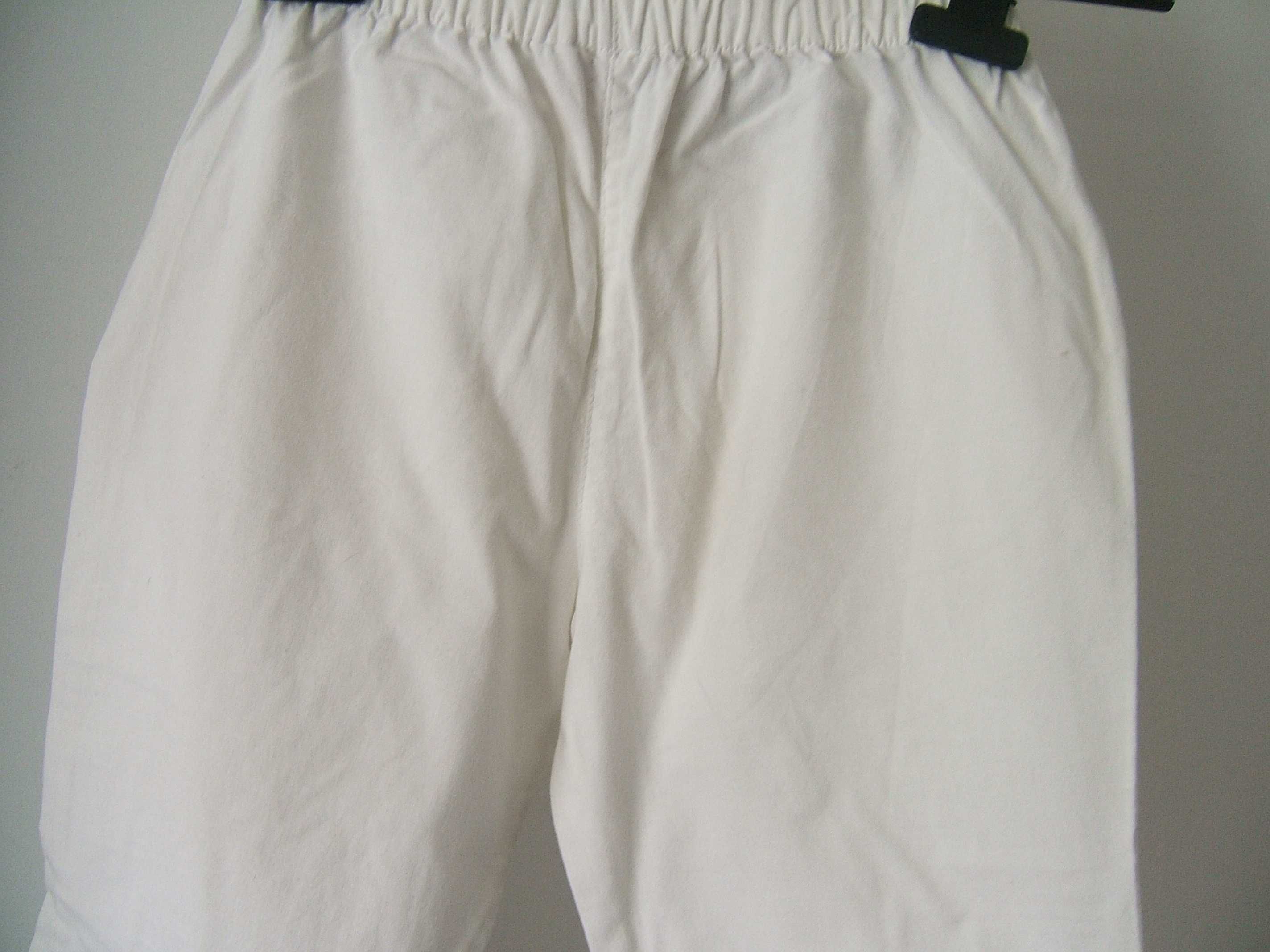 Calções brancos de tecido 7/8 cintura ajustável -Kiff