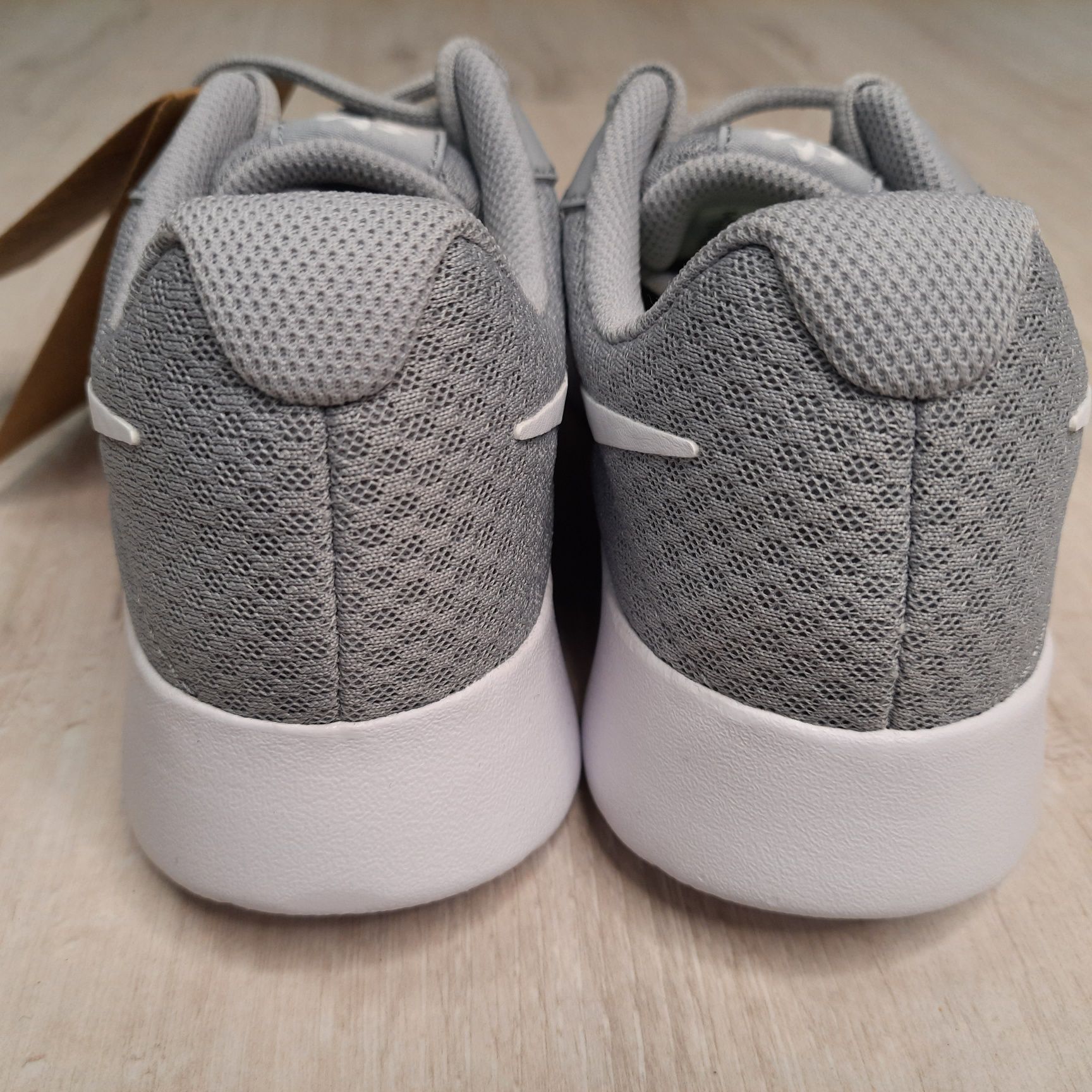 Оригінальні чоловічі кросівки Nike Tanjun (DJ6258-002)