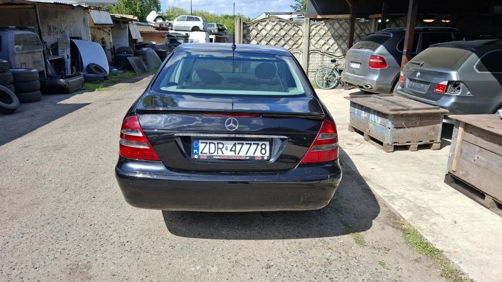 Witam sprzedam Mercedesa w211 2.2cdi 150 koni