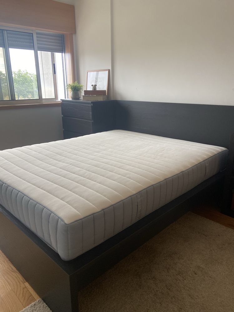 Cama  ikea sem colchao