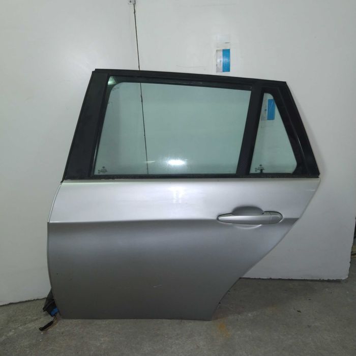 Porta BMW E91 320d traseira esquerda lado condutor