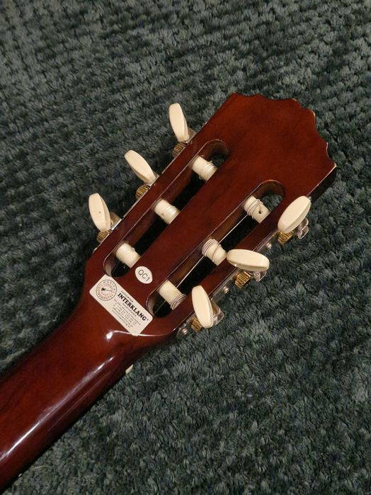 Gitara klasyczna/akustyczna ze stojakiem i pokrowcem