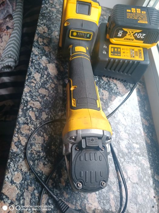 Девольт акумуляторна кшм 125