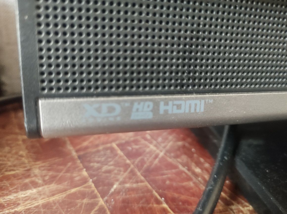 TV LG impecável sem riscos e impecável a trabalhar