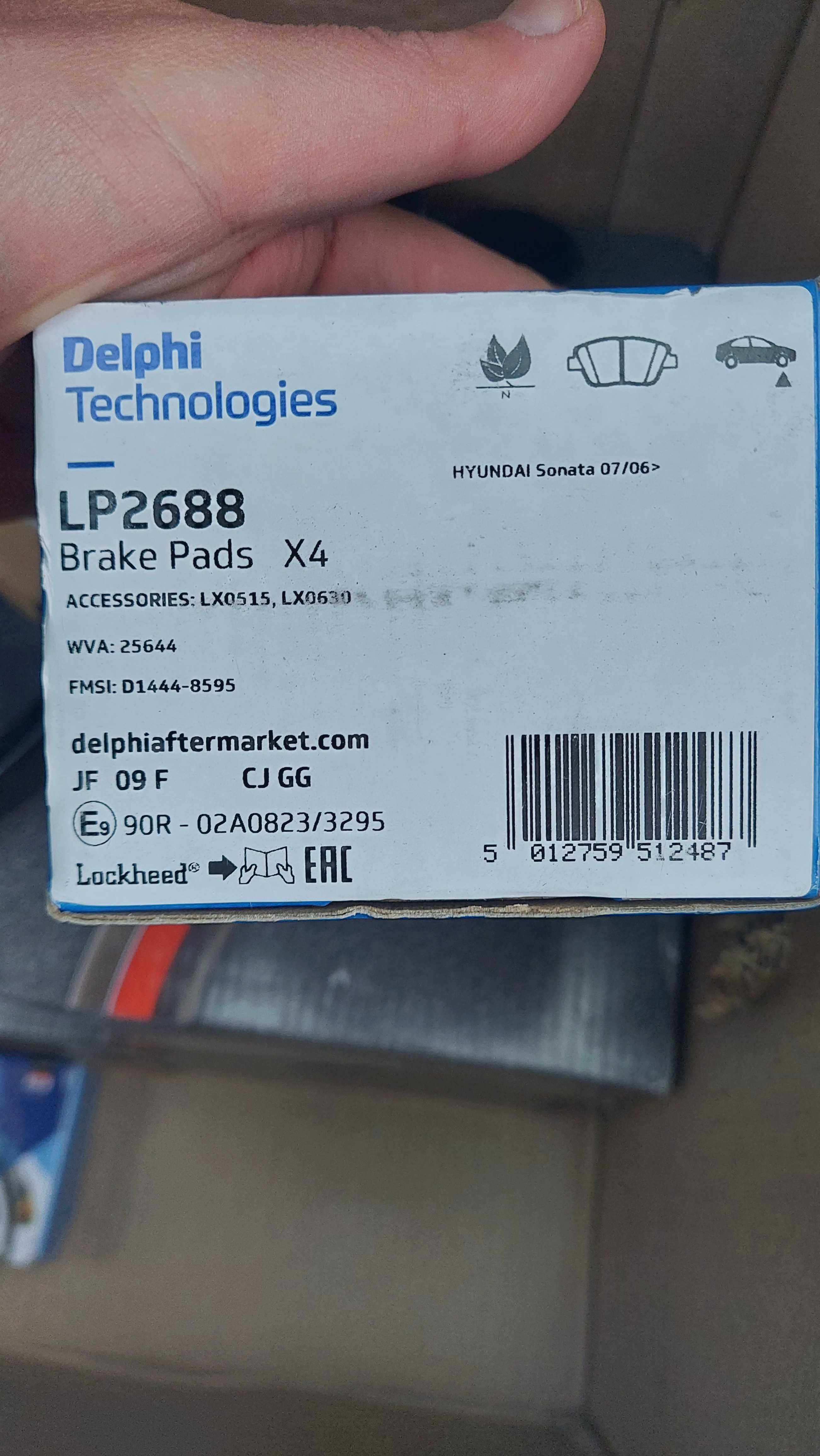 Продам гальмівні колодки предні Delphi LP2688